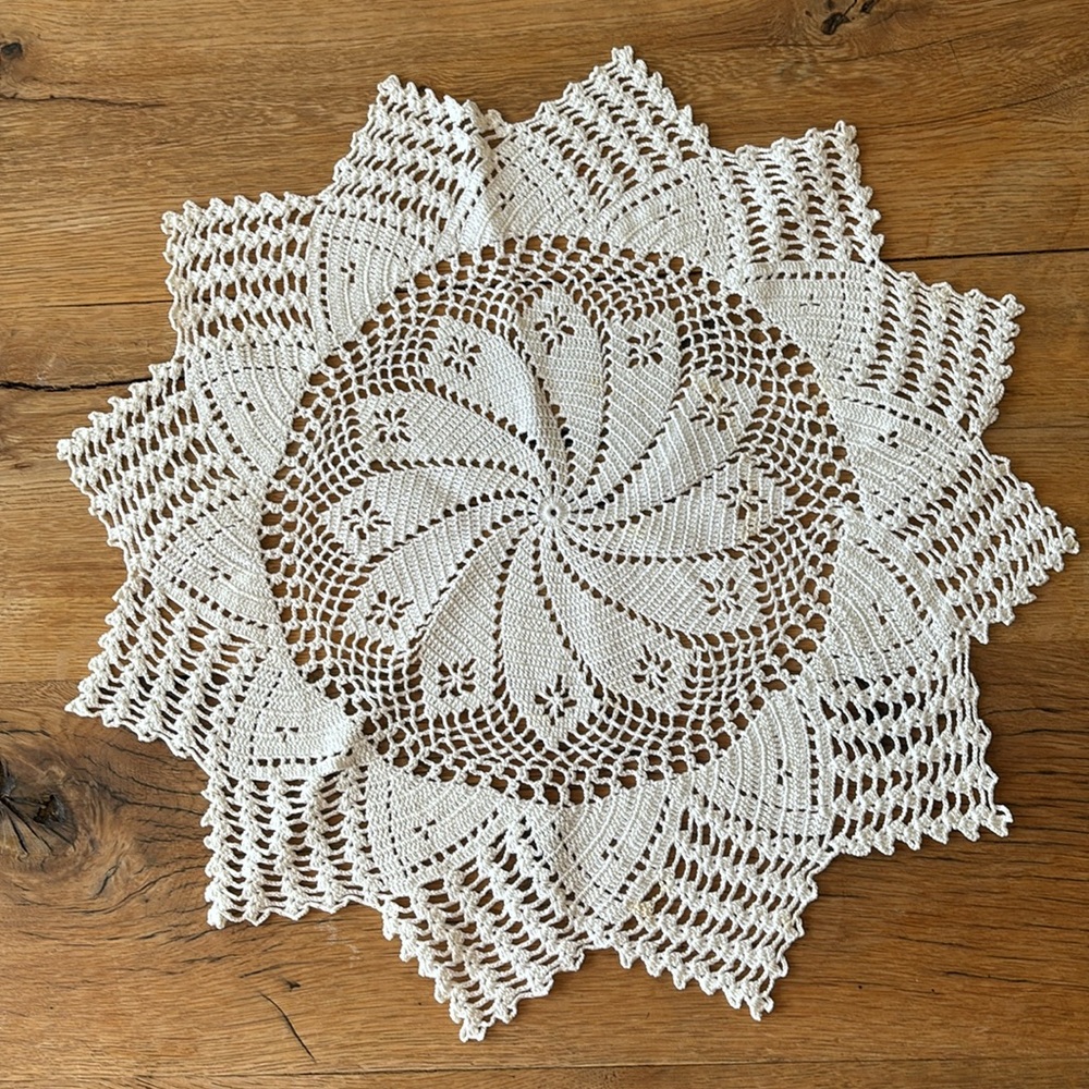 Handmade Vintage Italian Doily one owner